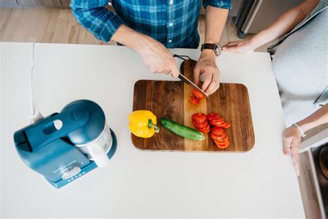 Cut or crush food appropriately to suit the bird's size. How to Make Baby Food at Home