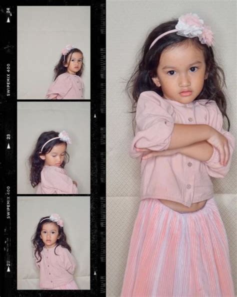 Daftar di bawah ini adalah kata dalam bahasa indonesia dan terjemahannya dalam bahasa jawa. Layaknya Model Profesional, 8 Anak Artis ini Pintar ...