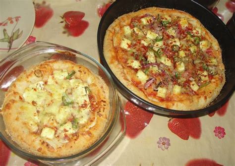 We all love dominos cheese burst pizza and yes now. Cheese Burst Pizza Recipe by meera - Cookpad