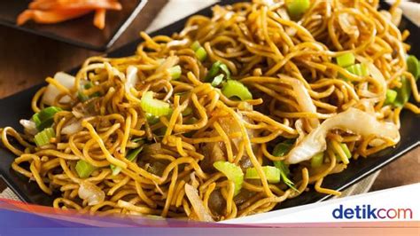 Resep bakmi ayam jamur & pangsit gorengnya ala bakmi gm. Resep Bakmi Goreng Kondangan yang Enaknya Bikin Kangen