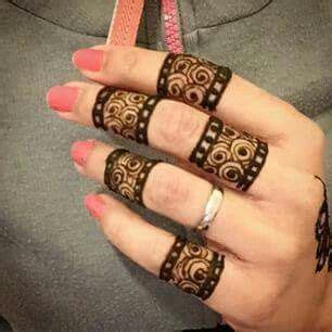 Moreover, the fine leafy patterns on the fingers make these designs trendy. Top 30 Ring Mehndi Designs For Fingers - Finger Mehndi ...