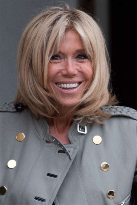 She is an actress, known for vestiaires (2011), christian dior couturier du rêve (2018) and bbc weekend news (1992). Brigitte Macron : où va l'argent