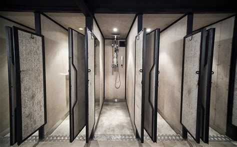 Jarak antara capsule kami dari klia mengambil masa 7minit, manakala klia 2, 10 minit. Facilities ~ Capsule Hotel Klia 2