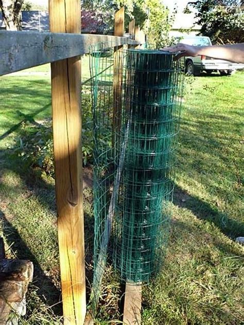 Retrievers and terriers, for example, differ in their backyard needs. Cheap fence - 20 Inexpensive Temporary Fencing Ideas for ...