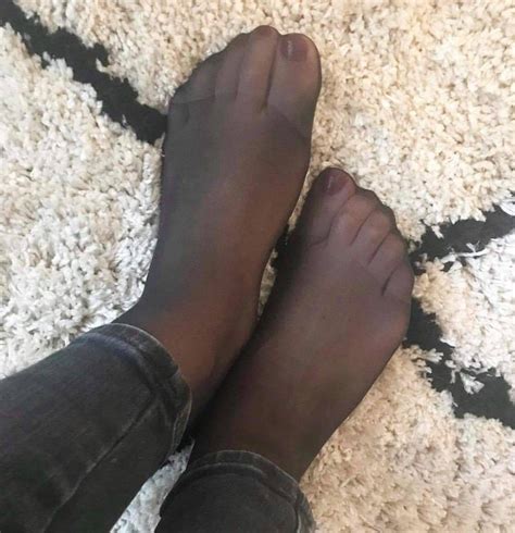 Worship my pantyhose feet in high heels, slave! Pin on Pantyhose feet