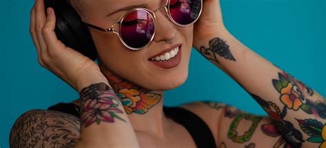 A 2007 study suggested that women with tattoos tended to be viewed as less physically attractive, more sexually promiscuous and heavier drinkers. Why Do Tattoos Feel Good | Adrenaline Studios Canada