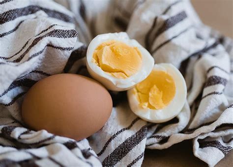 How long can hard boiled eggs be left at room temperature? How Long Do Hard-Boiled Eggs Last?