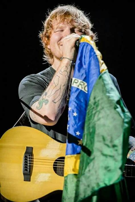 Ed sheeran andrea bocelli perfect symphony clipe oficial legendado traducao youtube ed sheeran musica italiana musicas internacionais / perfect duet, perfect symphony, perfect (português) & perfect (robin schulz remix). Pin by Courtney Glorioso on wallpapers | Ed sheeran love, Ed sheeran, Singer