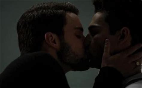 It began airing on september 27, 2018, with 15 episodes like the previous seasons and concluded on february 28, 2019. Jack Falahee dishes on those Connor sex scenes on "How to ...