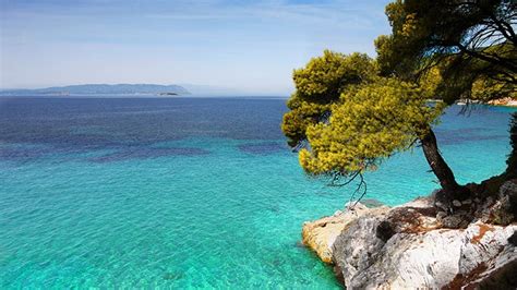 Ένα από τα καλύτερα νερά της ευρώπης για λουτροθεραπεία. Ποιες είναι οι αγαπημένες σας παραλίες; Όλες οι απαντήσεις ...