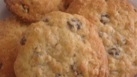 Paula deen's white chocolate cherry chunkies cookie recipe. Oatmeal Raisin Cookies III Recipe - Allrecipes.com