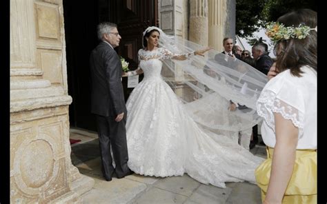 A fadista cuca roseta quis fazer uma surpresa aos convidados e no seu casamento com joão cuca roseta e joão lapa são pais de benedita, de 14 meses. Veja todas as fotografias do casamento de Cuca Roseta