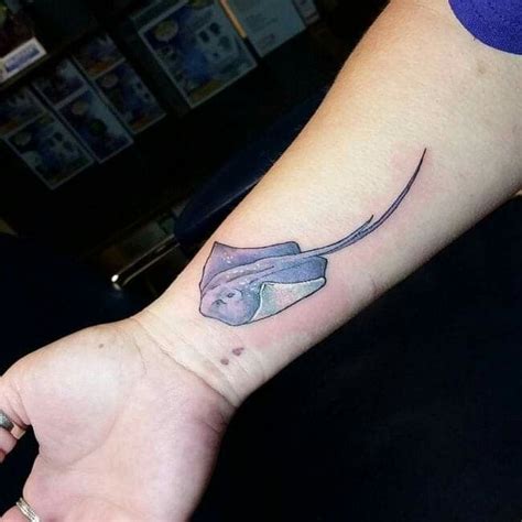 Panske tetovani mezi prsty piratske tetovani tilko panske core tetovani ryba heavy. Pin uživatele Katy Tomek na nástěnce Tetování | Tetování