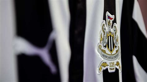 Newcastle have won four of their past seven premier league. Newcastle United 17-18 Heimtrikot veröffentlicht - Nur ...