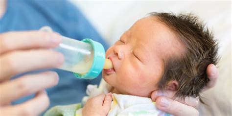 Susu ibu tetap merupakan susu yang terbaik untuk bayi sembelit berusia 1 tahun ke bawah. Susu Bayi yang Bikin Gemuk, ASI atau Susu Formula?