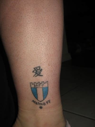 Hjälp mig att skramla ihop till en cover up av min zlatan tatuering. familjenmalmborg