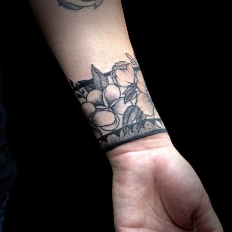 May 26, 2020 · it can be tiny with one color or it can be done elegantly in various colors. Flower Band Tattoo (With images) | Band tattoo, Tattoos, Flower band