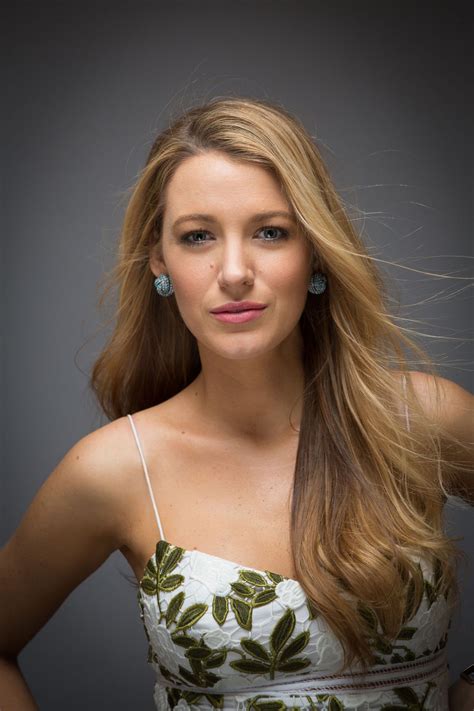 Her father, ernie, was an actor and director, and her mother, elaine, was a talent scout. Blake Lively - Photoshoot for the Film Cafe Society ...