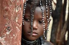 himba tribus fillette namibie africanas routard niños mujer