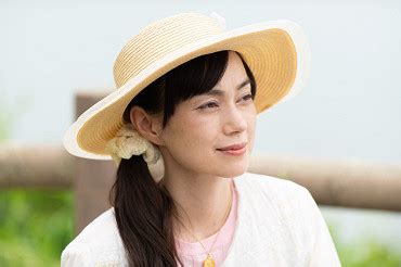 Gips is a 2000 japanese movie. Hinako Saeki | ČSFD.cz