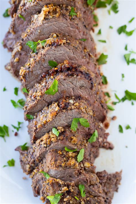 This venison tenderloin with a balsamic reduction is a simple recipe but will undoubtedly deliver on the flavor front. Beef Tenderloin For Christmas Dinner - My Christmas Dinner ...