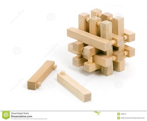 De slang kubus is een klassieke puzzel met de bedoeling om eerst de kubus uit elkaar te halen en weer in elkaar te zetten. Houten Raadsel Met Twee Getrokken Stukken Stock Afbeelding ...