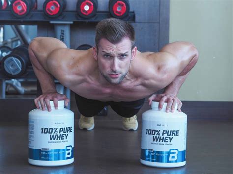 Im folgenden wird sich aber einmal auf ein brusttraining. Brusttraining: Die 3 besten Übungen für zu Hause - BioTechUSA