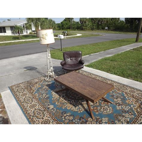 This handsome castro convertable coffee table rises for an occasion. Vintage Castro Convertible Coffee Dining Table | Chairish