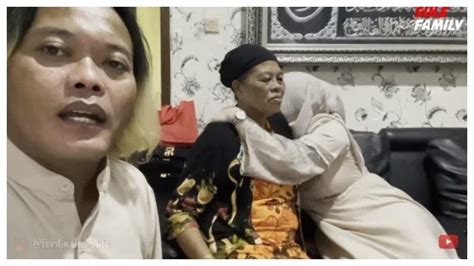 Video ini buktikan nathalie holscher selingkuh dengan manajernya. Reaksi Nenek Sule Sorot Kondisi Kehamilan Nathalie ...