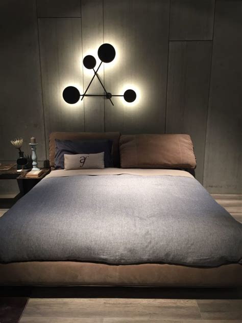 The bedroom lighting that you decide on will depend on the size and design of your room and on ambient lighting serves the same function as natural sunlight, bathing your entire bedroom in light. How To Spruce Up Your Home With Fabulous Ambient Lighting ...