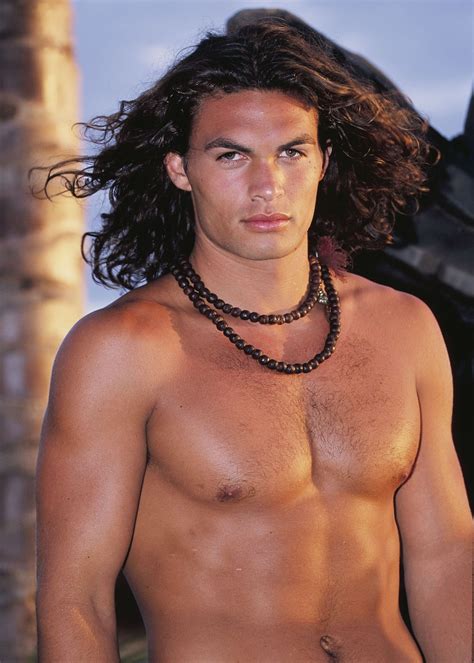 His father is of native hawaiian and samoan descent; Jason Momoa Birthday Special: 5 Lesser-Known Things About ...