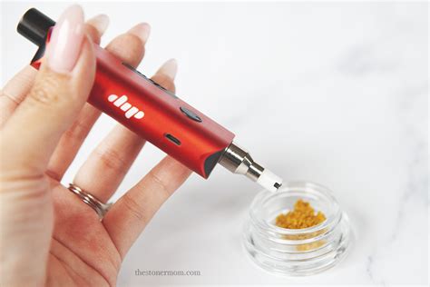 Vape pens for dabs come in different shapes and sizes but for the most part, they most work the same. The Stoner Mom Reviews | EVRI 3-in-1 Vape and Dab Straw