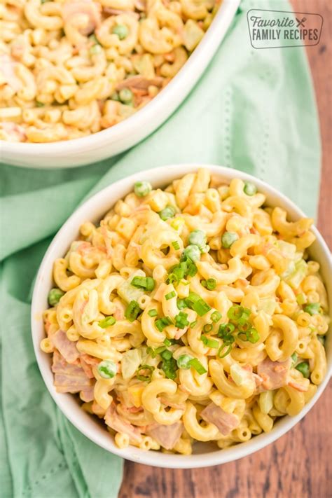 When draining, run cold water over to keep it from sticking together and to chill it. Classic Macaroni Salad With Miracle Whip / Sweet Tangy Amish Macaroni Salad Krazy Kitchen Mom