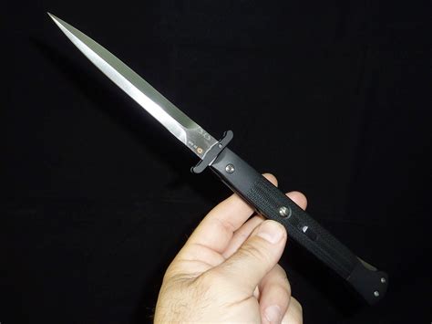 Knife enthusiasts can choose from a variety of handle materials and scales: W. R. Clark - (DKD) Dynamic Knife Designs Double Spring ...