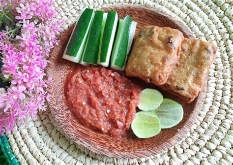 Resep sambal goreng krecek merupakan salah satu resep masakan tradisional yang khas dari yogyakarta. Pisang Goreng Sambal Terasi : Resep Diyah Nafisa Pisang ...