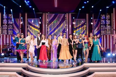 Zdeněk se plánuje rozhýbat, a možná v budoucnu své nové pohyby vyzkouší i doma s manželkou. StarDance 2019 online | archiv StarDance 2019 video ...