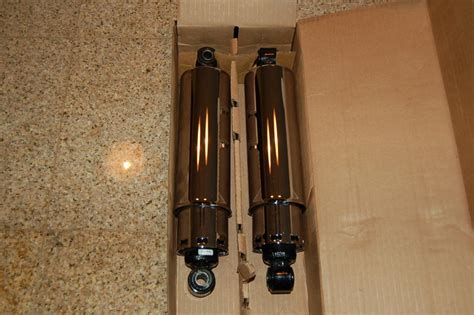 Do the progressive 412 shocks come in black/silver? Progressive 412 Full-Cover Chrome Shocks - Harley Davidson ...