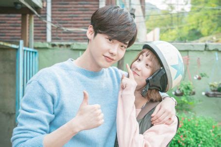 Currently, this information is causing storms in the korean online community. Lee Sung Kyung, Nam Joo Hyuk, Body, Career & Net Worth