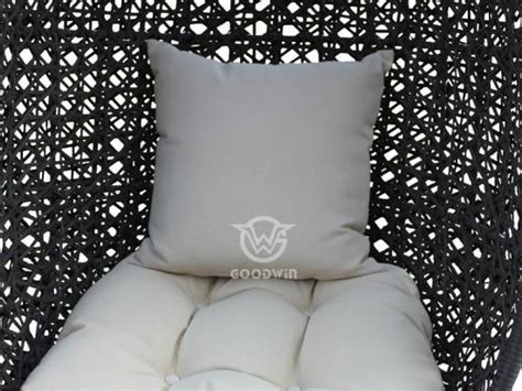 Stunning pieces of intricately woven beaded art. China Terrasse Double Weave Rattan Ei Schaukel Hersteller ...