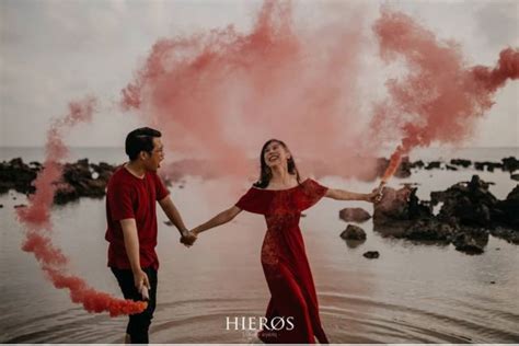 Cantik dengan motor klasik cb gaya prewedding anak motor cb. Prewedding Dengan Motor Cb - Foto prewedding memakai motor ...