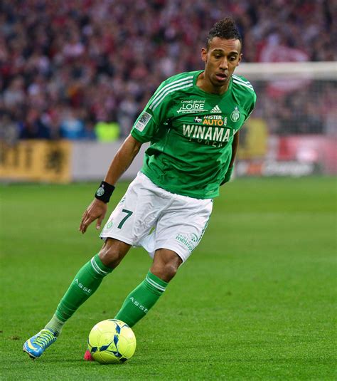 Rồi một huyền thoại sẽ lại xuất hiện. ASSE Transfert : Qui pour remplacer Pierre-Emerick ...