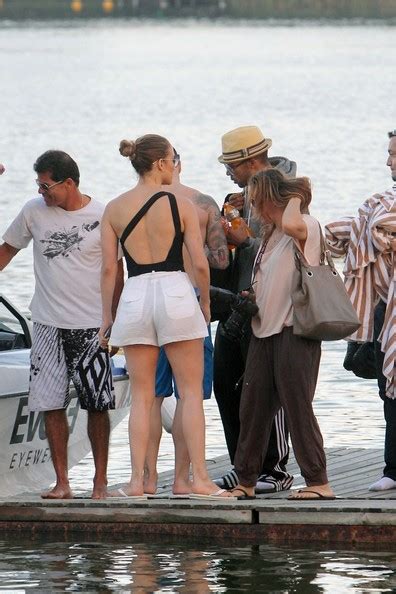 23, 2018 10:12 am edt. Jennifer Lopez - Jennifer Lopez and Casper Smart on a Boat ...
