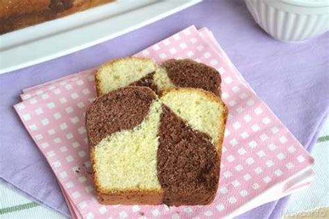 La particolarità di questo dolce è che non si userà come al solito la scorza d'aancia o il succo, bensì l'arancia intera. » Torta a scacchi - Ricetta Torta a scacchi di Misya