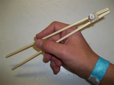 If you want to try a twisting method that puts less stress on your scalp, you can try the rubber band method. Chopstick Trainer With Only a Rubber Band! (and Chopsticks ...