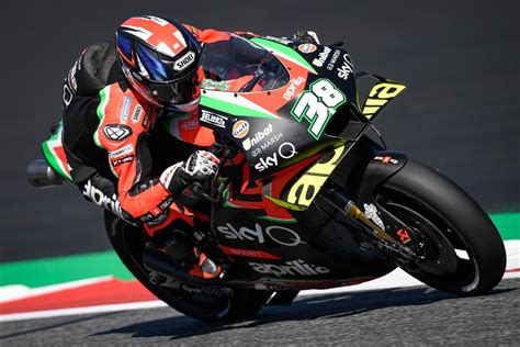 Il francese ha avuto la meglio sul compagno di squadra in yamaha maverick vinales, mentre jack miller tiene alta la. Hasil FP1 MotoGP Prancis Shark Le Mans 2020 : Bradley ...