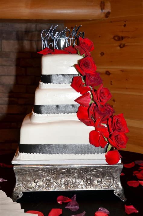 A decadent layered chocolate cake and roasted almond cake brushed with kahlua and filled with chocolate espresso buttercream and dark chocolate. wedding cakes in gatlinburg | Types of wedding cakes ...