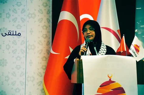 They responded to remarks by a nur ilyani mohamed nawawi, who claims to be a doctor, contained in an open letter to datin paduka marina mahathir in which the former insinuated that blood from lgbt donors was suspect. CATATAN DARI HATI PENUH CINTA.. (Serampang 2,3 mata ...