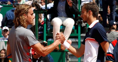 In thier first ever meeting tsitsipas called medvedev bullshit. Medvedev et Tsitsipas joueront à Washington pour la ...