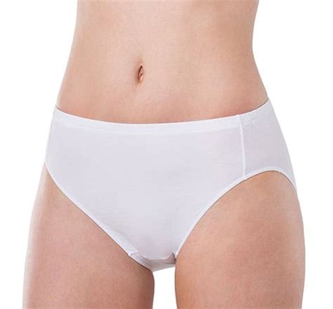 Maintenant je dois juste trouver quelque chose entre le travail. Elita Culotte à taille haute en coton extensible ...