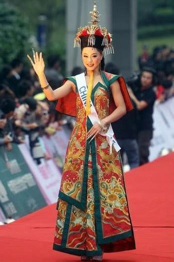 It is derived from indonesian culture and indonesian traditional textile traditions. Top 5 Favorite National Costume from Miss International ...